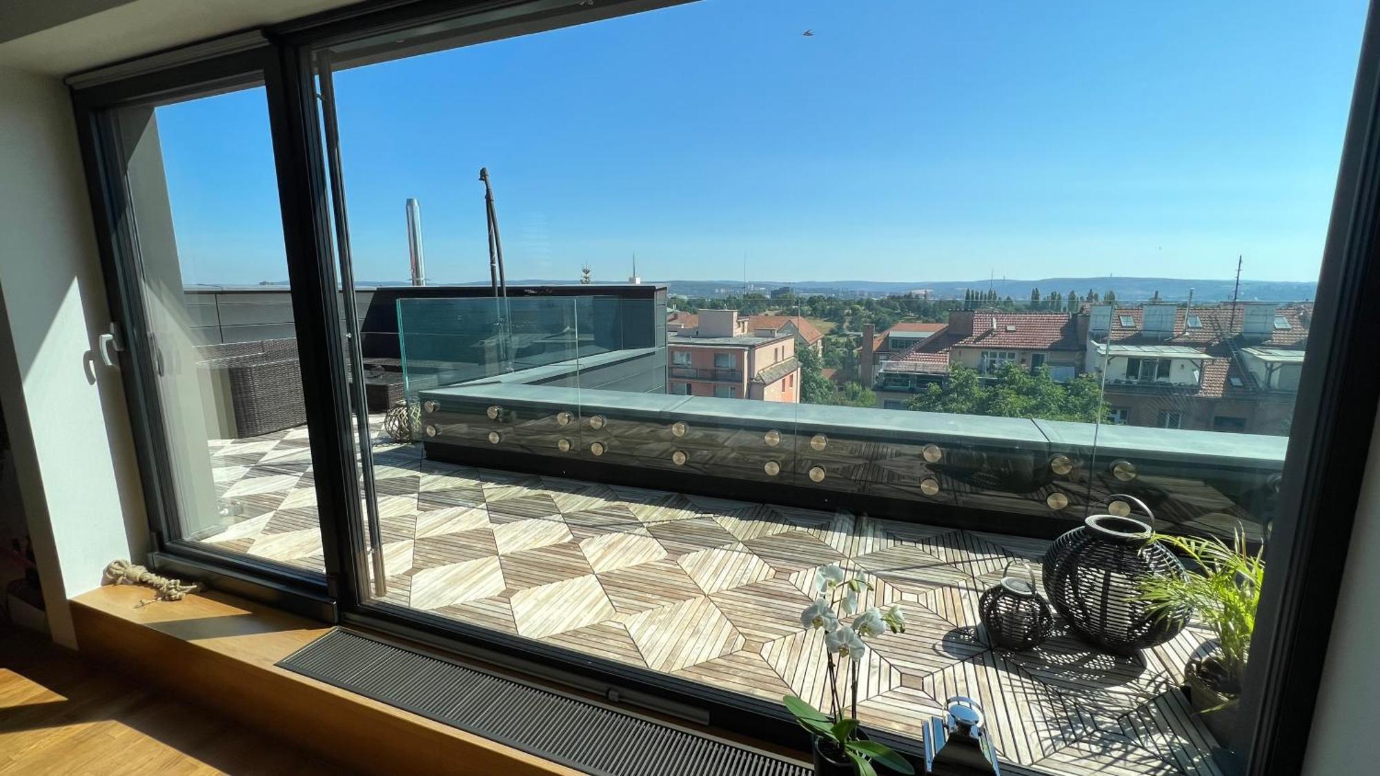 Apartman Se Saunou A Terasou S Vyhledem Na Brünn Exterior foto